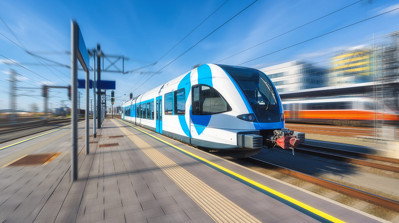 Tránsito ferroviario e industria aeroportuaria